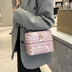 Retro Lady Cosmetic Bag Makeup Travel Organizer Lipstick Case