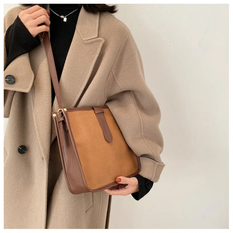 Retro Bucket Bag Women's Large-Capacity Shoulder Messenger Bag