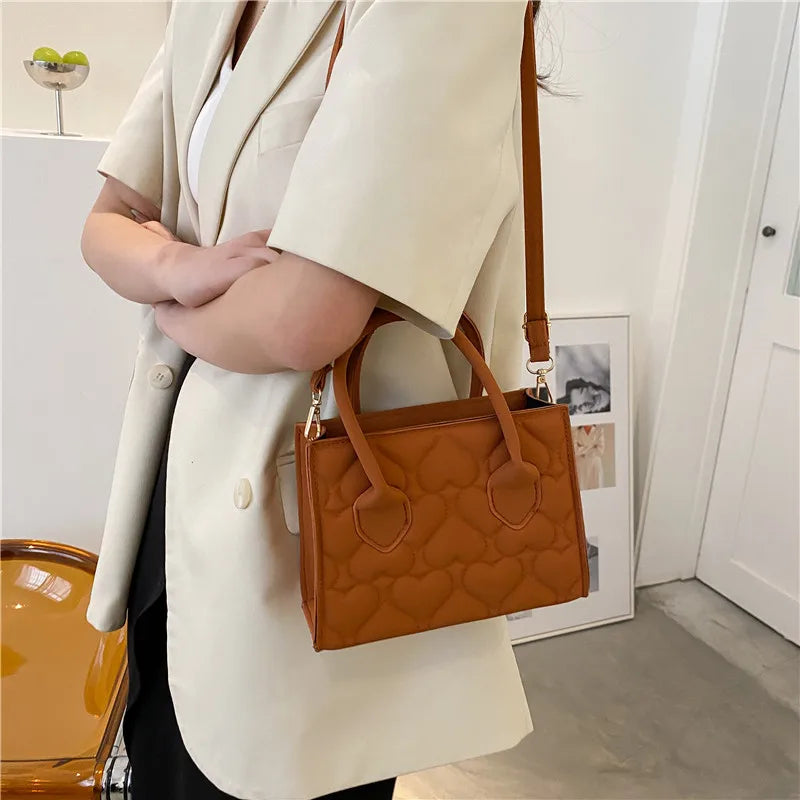 Women's Retro Textured Shoulder Bag Small Square Portable Messenger Bag