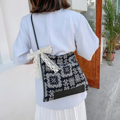 Retro Totem Folk-custom Canvas Shoulder Bags for Women