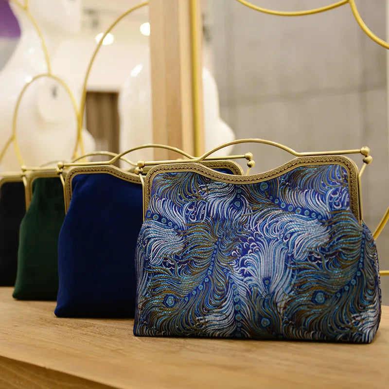 Vintage Shell Lock Shoulder Bag Chain Fringe Handbags