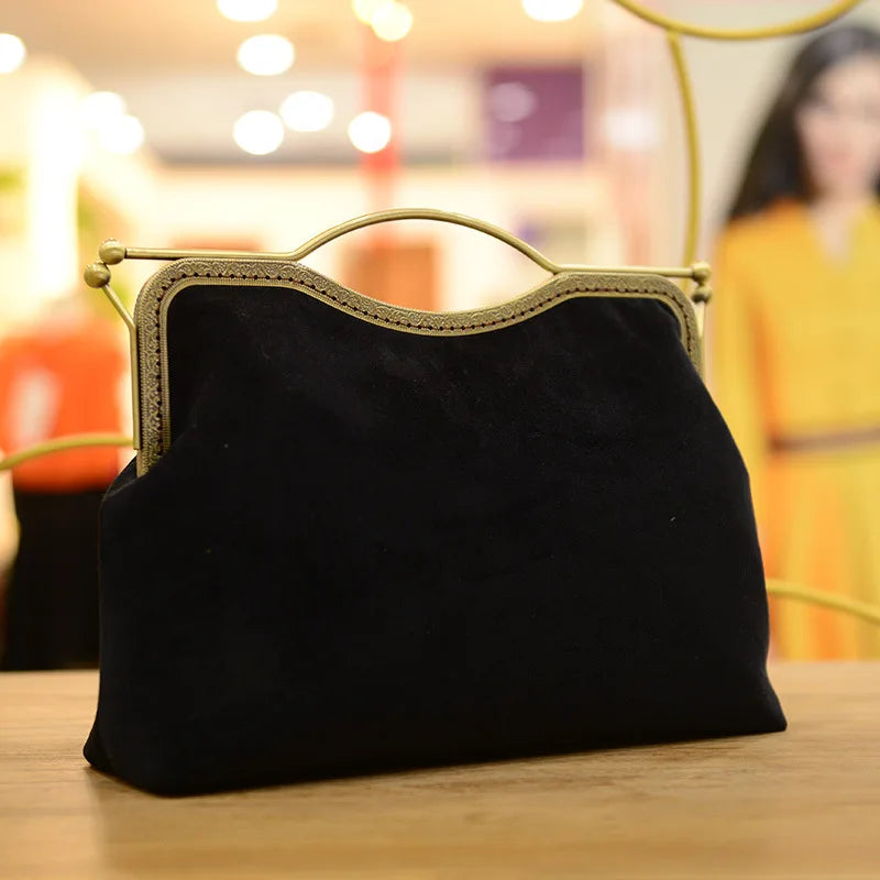 Vintage Shell Lock Shoulder Bag Chain Fringe Handbags