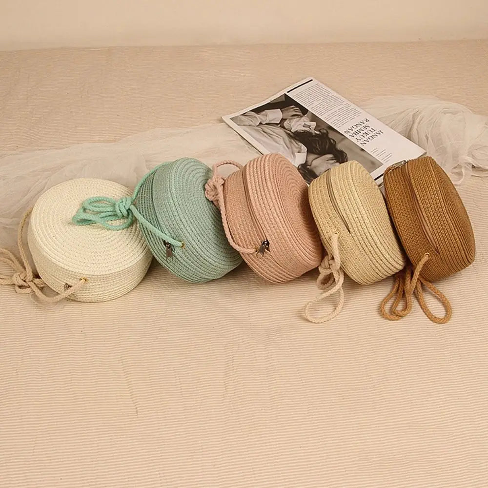 Women's Round Straw Beach Bag Crossbody Rattan Handbag