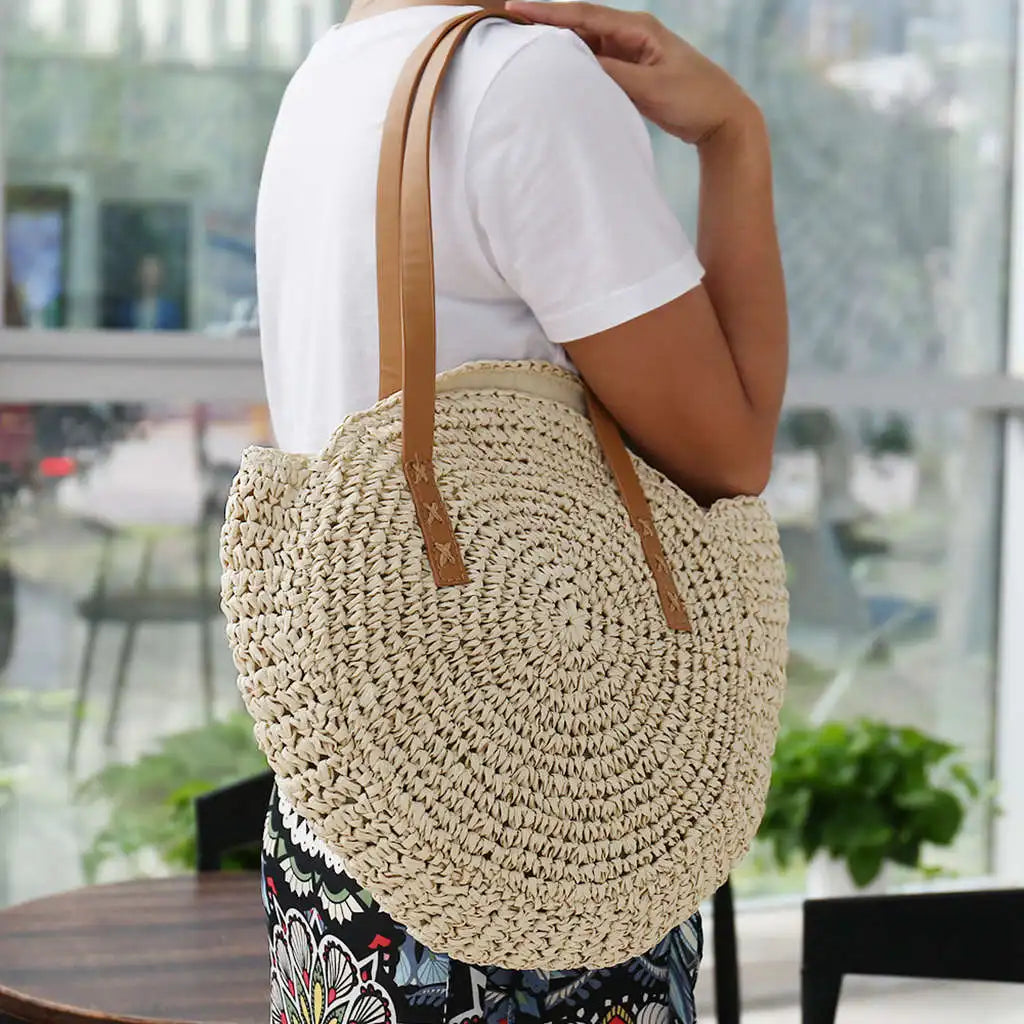 Round Straw Beach Bag Vintage Woven Shoulder Bag Rattan Bohemian Vacation