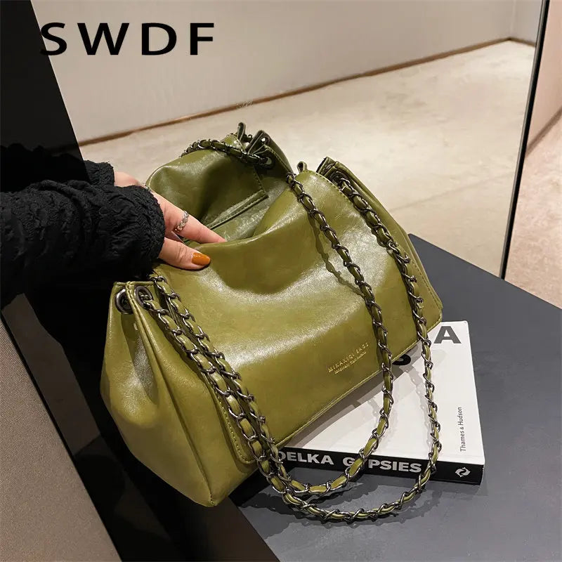 Retro Large Chain Shoulder Bag for Daily Shopping Solid Color Messenger Bag