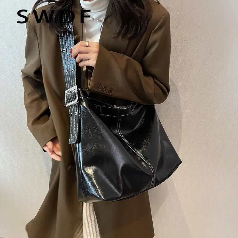 Large Crossbody Bag Vintage Leather High Capacity Hobo Handbag