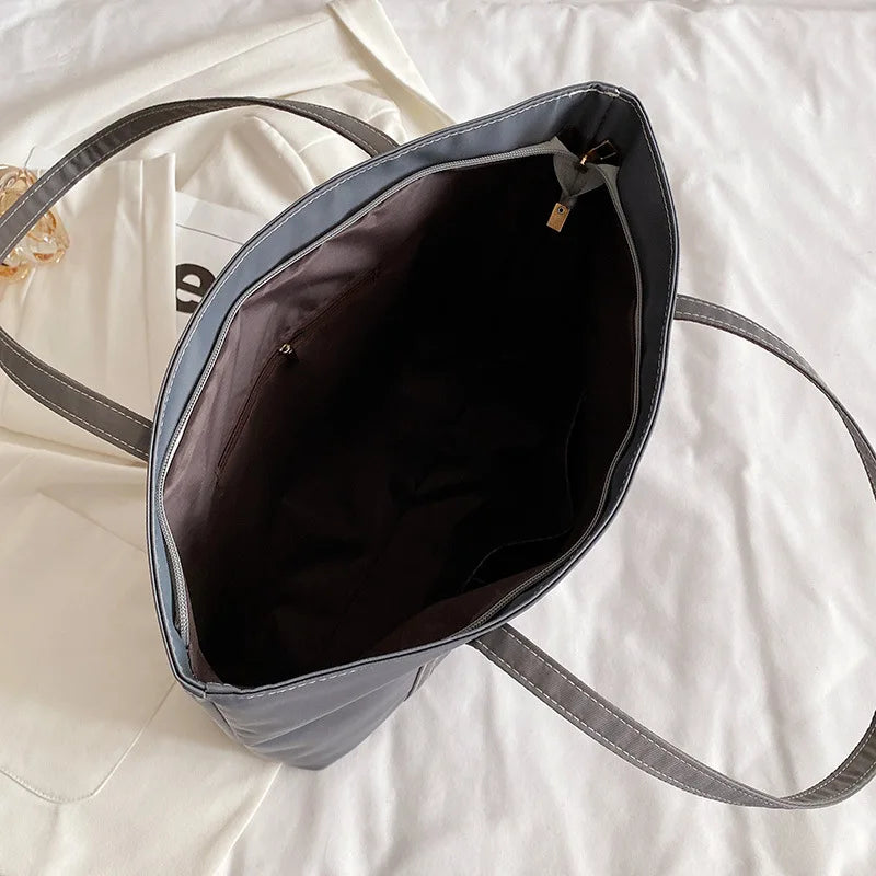Large Capacity Waterproof Shoulder Bag for Women