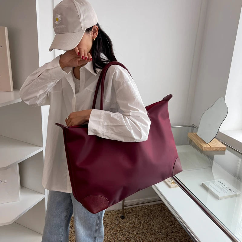 Women's High-capacity Travel Luggage Handbag Shoulder Pack