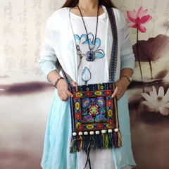 Vintage Ethnic Shoulder Bag Embroidery Boho Hippie Tassel Tote