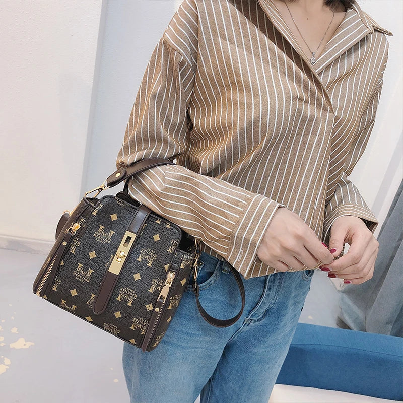 Stylish Vintage Leather Crossbody Bag for Women