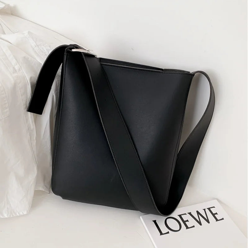Shoulder Bags Women Solid Large Capacity PU Cross Body Brief Travel