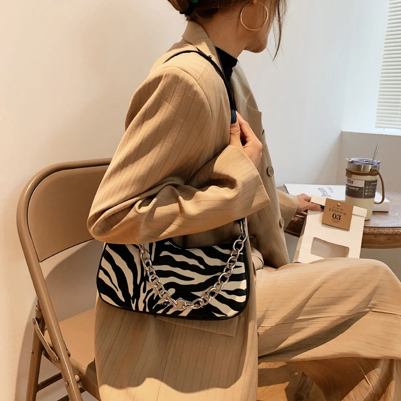 Vintage French Shoulder Bag Metal Chain Crossbody Bag Women Handbags