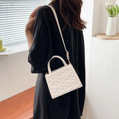 Retro Portable Women's Shoulder Bag Small Square Bag