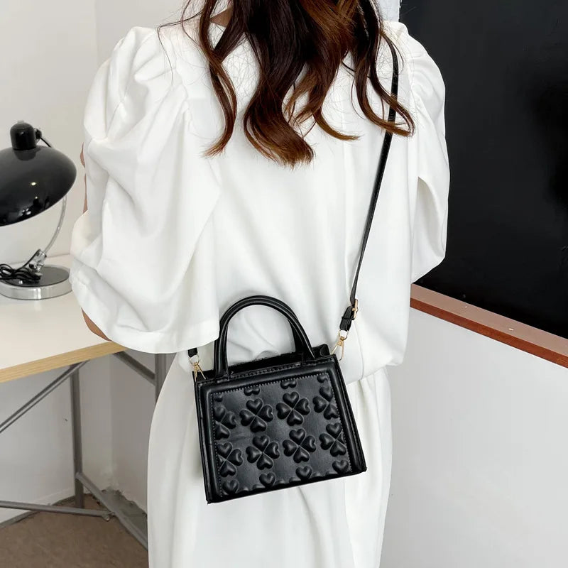 Retro Portable Women's Shoulder Bag Small Square Bag