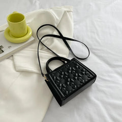 Retro Portable Women's Shoulder Bag Small Square Bag