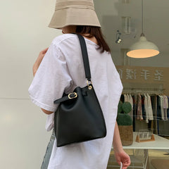 Vintage PU Leather Shoulder Bags Large Capacity Crossbody Bag Totes