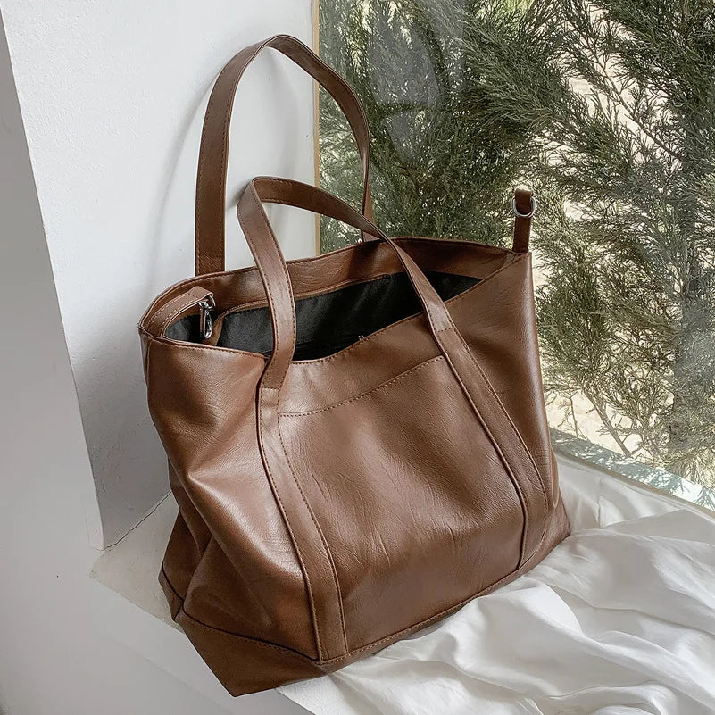 Western-style Large-capacity Shoulder Bag for Women