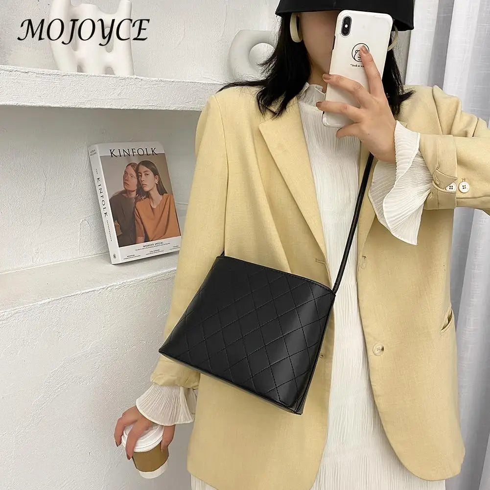 Small PU Leather Crossbody Bag Lady Shoulder Messenger Chain Handbag