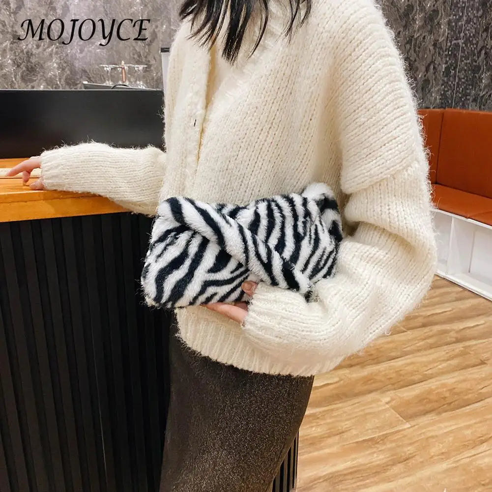 Plush Soft Crossbody Bag Lady Chain Travel Small Handbag