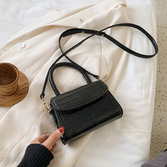 Small Fresh Bag Women Bag Wave Version Wild One-shoulder Sling