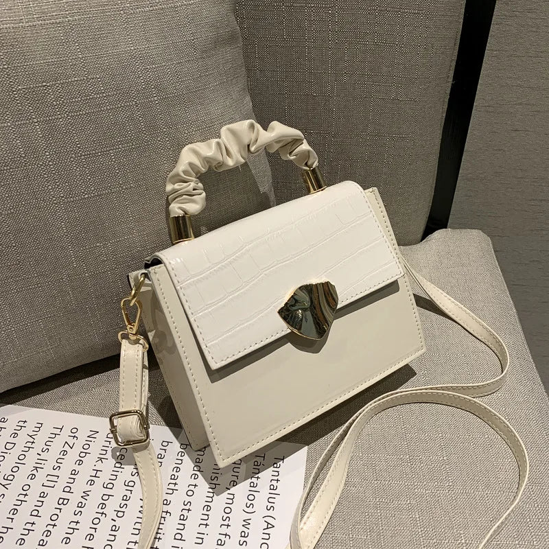 Leaf Shape Lock One-Shoulder Messenger Bag