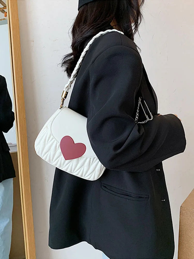 Small Heart Crossbody Bag PU Leather Flap Handbag with Chain Shoulder Strap