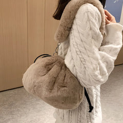 Plush Shoulder Bag Women Winter Bucket Clutch Purse Faux Fur Handbag
