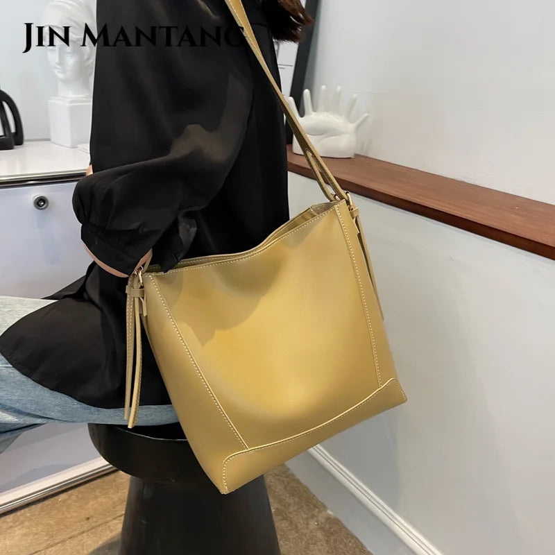 Vintage Large Capacity Bucket Bag for Women