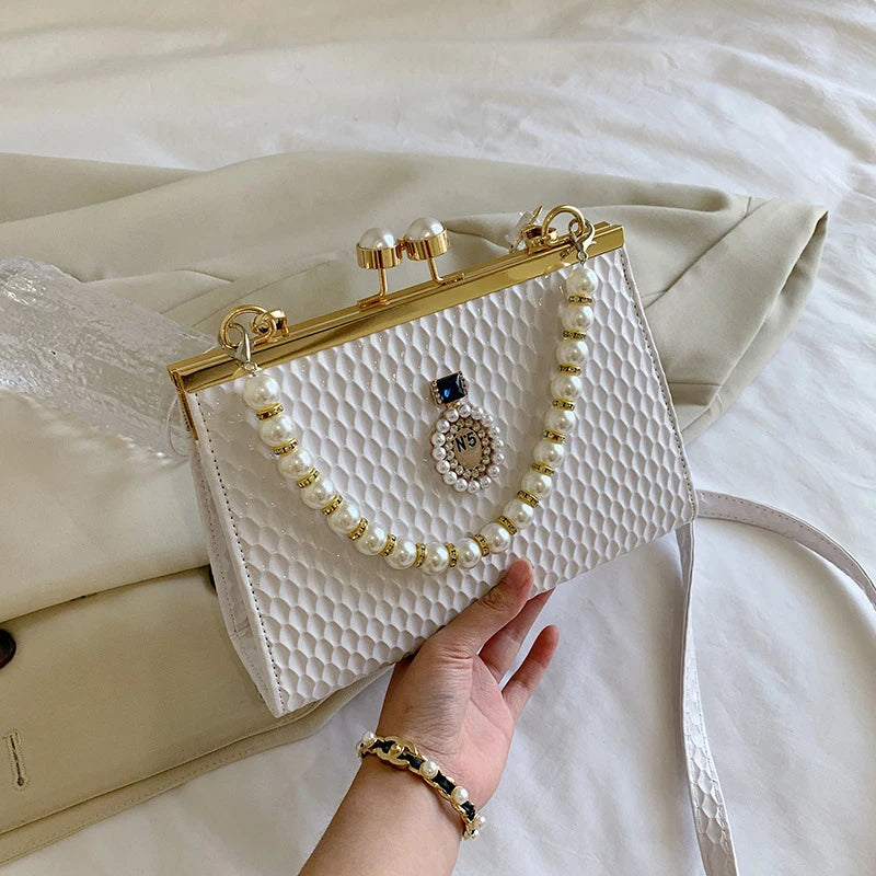 Fashionable Hot Selling Solid Shoulder Handbag for Women