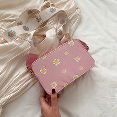 Daisy Flower Shoulder Bag Western Style Chain Messenger Bag