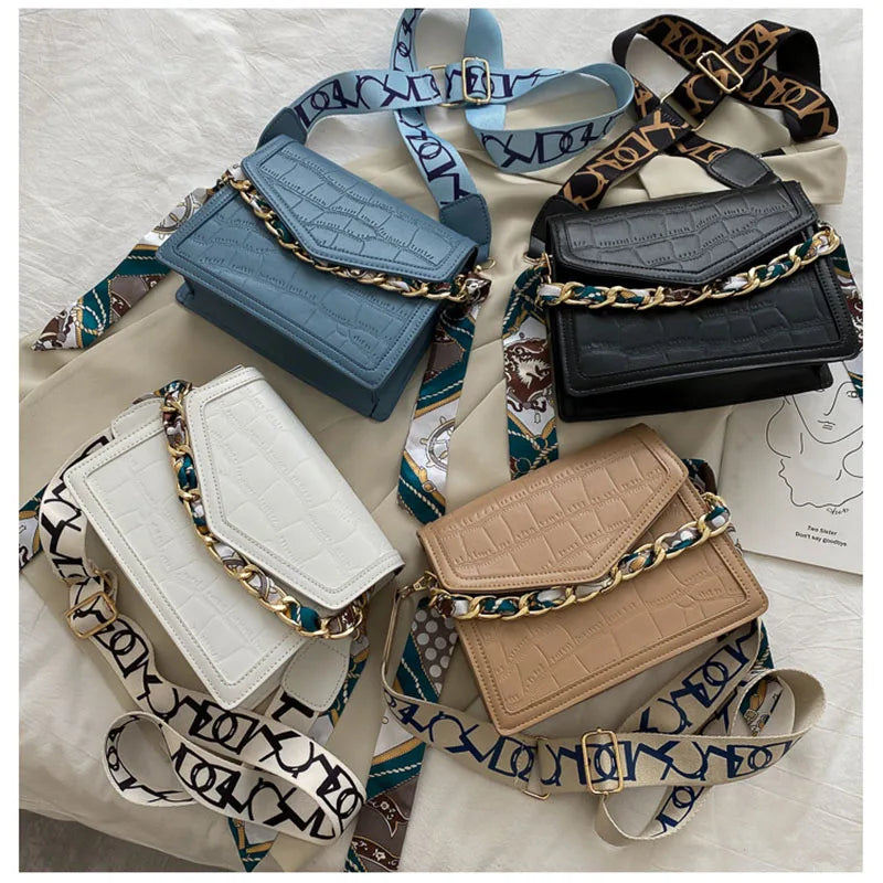 Stone Pattern Shoulder Bag with Chain Handle