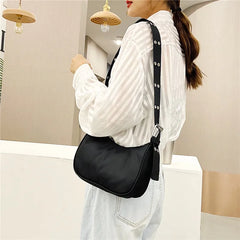 Street Nylon Shoulder Bag for Women Crossbody Handbag Totes Bolsa