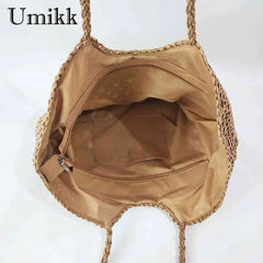 Large Capacity Beach Tote for Seaside Holiday