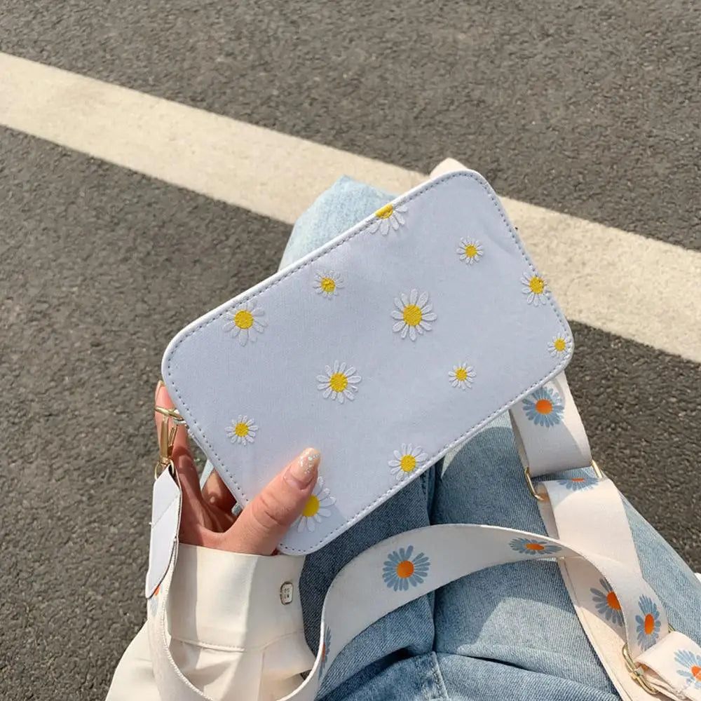 Summer Small Daisy Female Bags Wide Nylon Shoulder Strap Messenger Bag