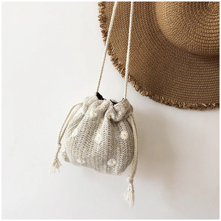 Women Flower Shoulder Crossbody Bag Small Beach Messenger Handbag Straw Purse