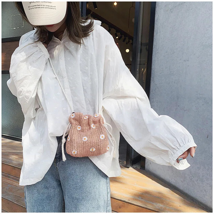 Women Flower Shoulder Crossbody Bag Small Beach Messenger Handbag Straw Purse