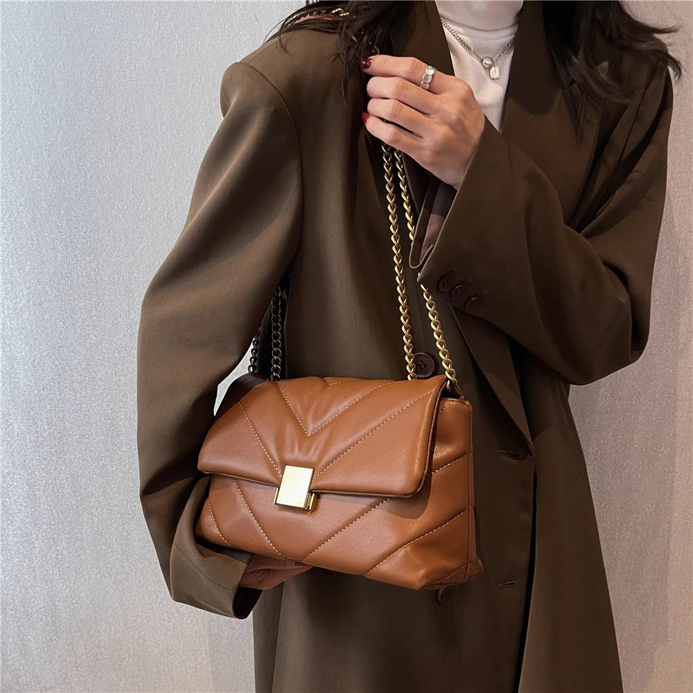 Trendy Chain Crossbody Bag Large Capacity Flap Handbag