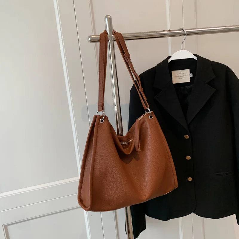 Vintage Brown Leather Tote Bag for Women - High Capacity Handbag