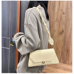 Retro T-Shaped Underarm Bag Solid Flap One-Shoulder Small Square Bag