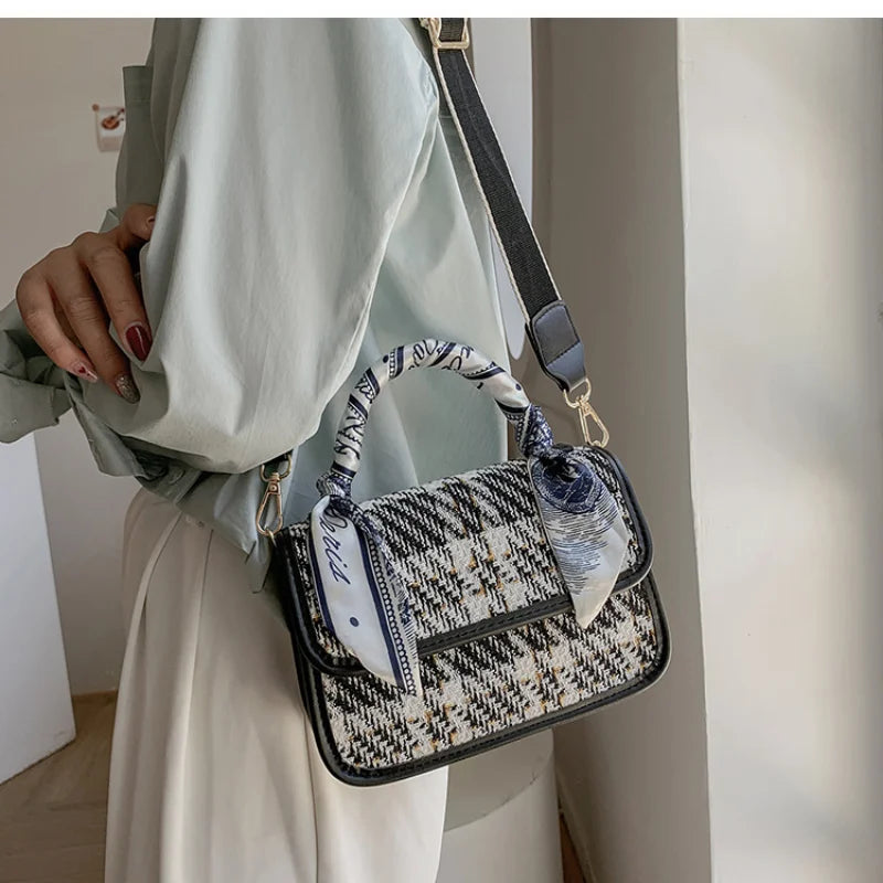 Vintage Crossbody Bags for Women Handbag Classic Women Messenger Bag