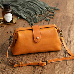 Vintage Doctor Bags Crossbody Women Casual Handbags Small Clip Purses Travel
