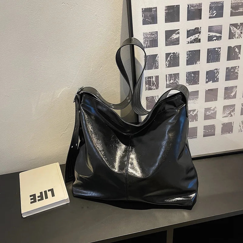 Vintage Large Capacity Women's Pu Shoulder Bag Soft Wide Shoulder Strap