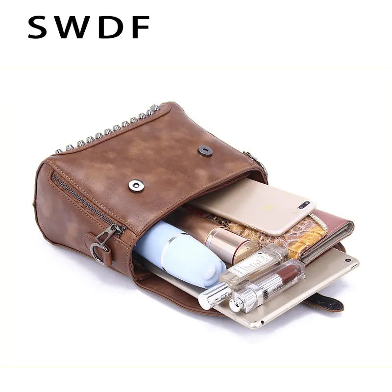 Vintage Oil Leather Handbags Women Bags Crossbody Bags for Women Hot Rivet Small
