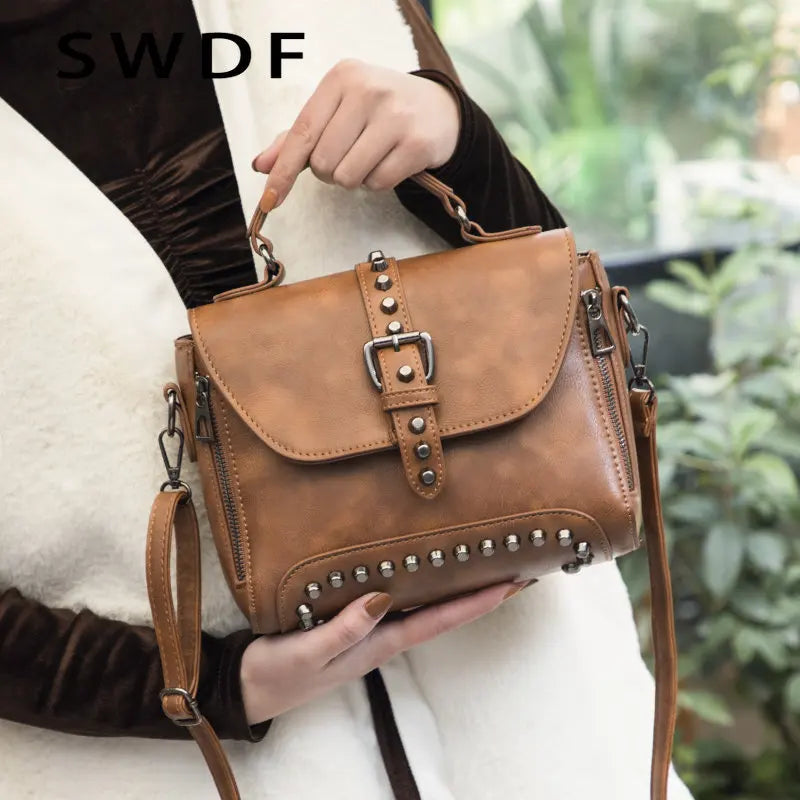 Vintage Oil Leather Handbags Women Bags Crossbody Bags for Women Hot Rivet Small