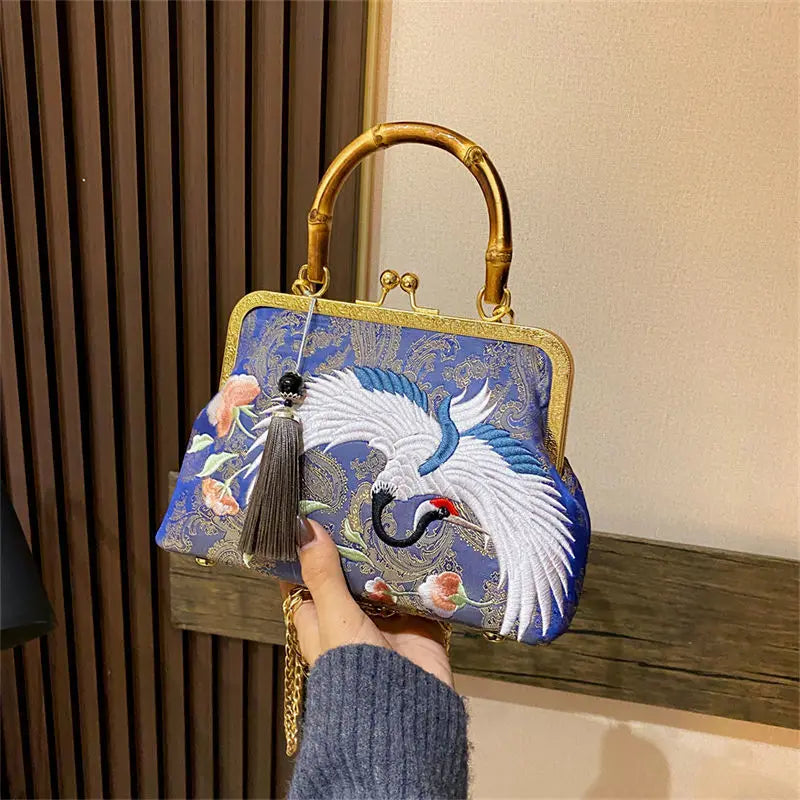 Vintage Shell Lock Japan Style Women Shoulder Crossbody Bags Chain Fringe Bag