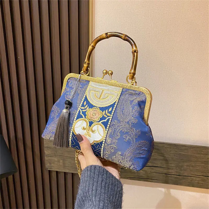 Vintage Shell Lock Japan Style Women Shoulder Crossbody Bags Chain Fringe Bag