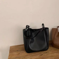 Vintage Leather Shoulder Bag Large Capacity Tote for Women