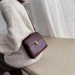 Vintage Leather Crossbody Bag for Women Shoulder Messenger Handbag
