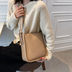 Vintage Leather Crossbody Shoulder Bag - Soft Solid Purse for Wedding