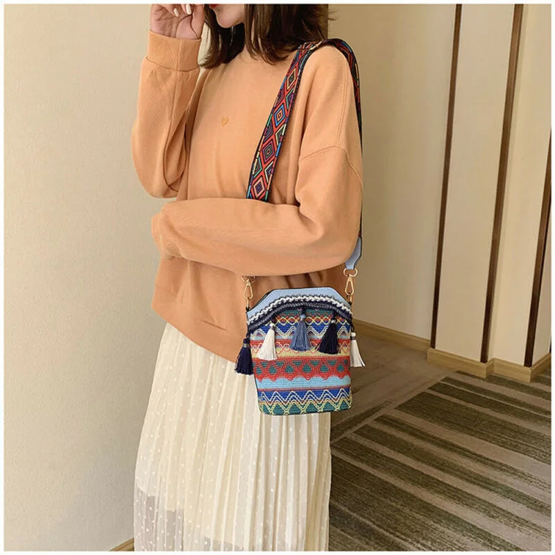 Vintage Women's Bag Tassel Ethnic Handwoven Crossbody Bag
